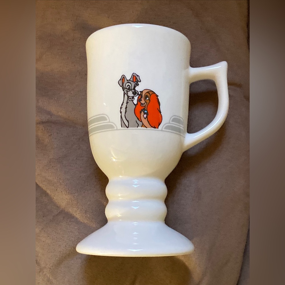 Lady and the Tramp tall pedestal mug Buffalo cup crack